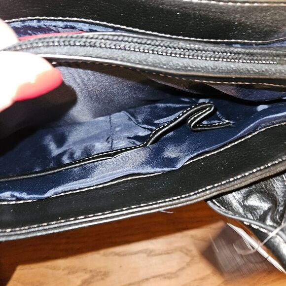 NWT Tommy Hilfiger Small Black Cloth Handbag Gold Logo Zip Purse Classic Chic - Picture 5 of 13